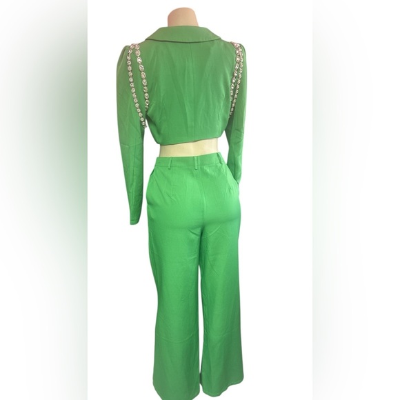 Beautiful SET Vibrant Green Wide Leg Pants - Picture 5 of 9
